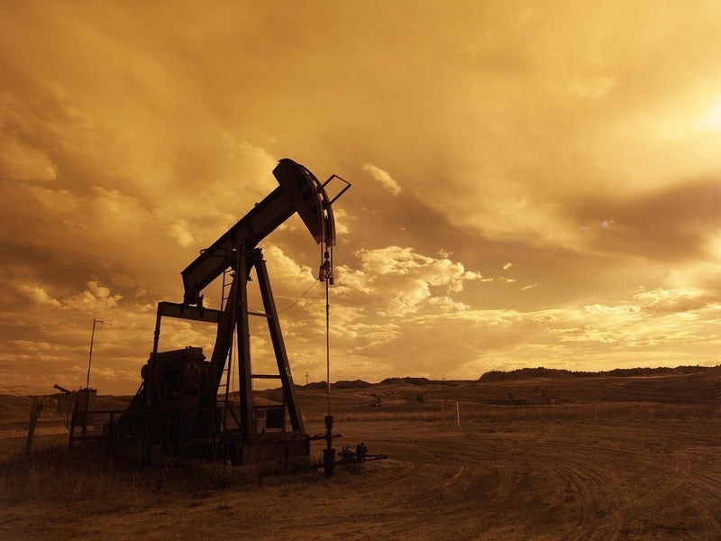 oil prices crude inventories