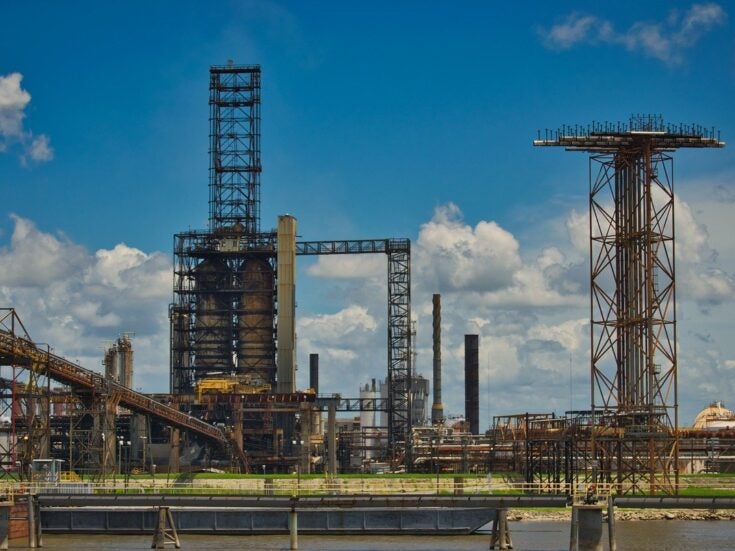 Crude oil leaks at Marathon refinery in Texas City