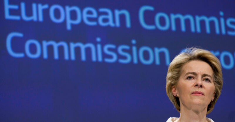 EU, US strike gas deal to combat reliance on Russian supplies - Vimarsana News