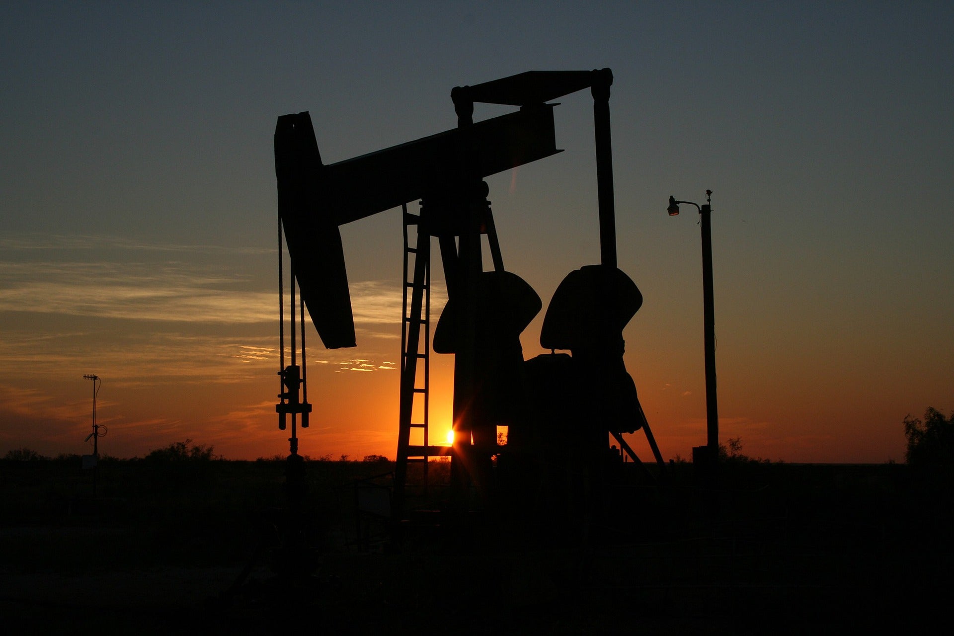 Sonatrach announces three onshore oil and gas discoveries in Algeria - Vimarsana News