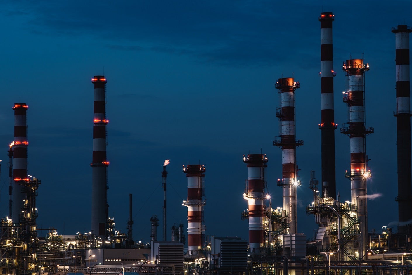La controllata Lukoil conclude la vendita della raffineria di petrolio ISAB in Italia