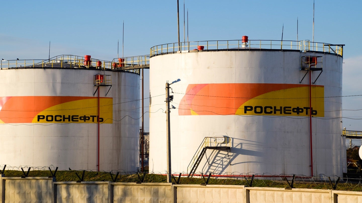 Rosneft, Lukoil to slash oil shipments from Novorossiisk port