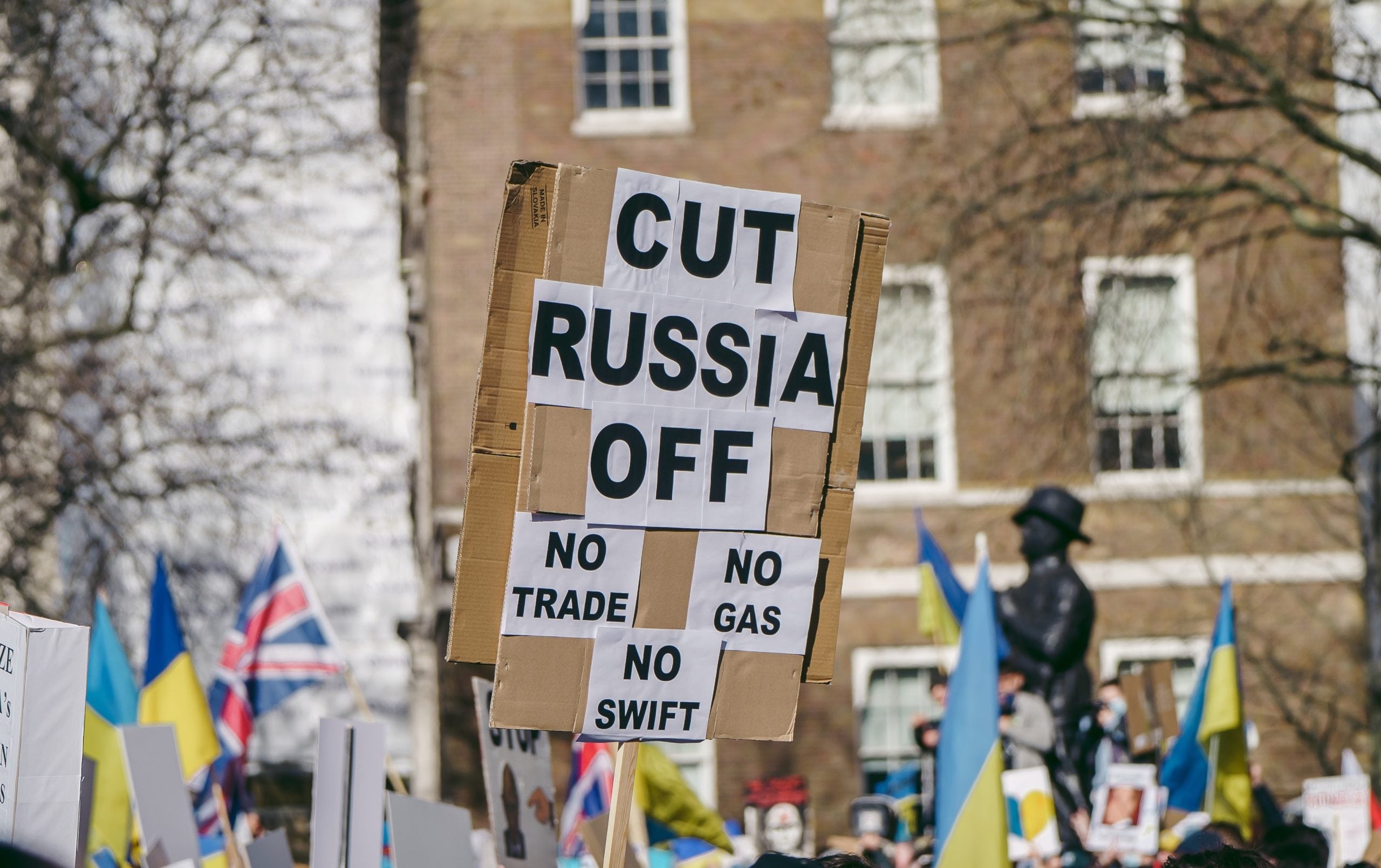 UK imposes sanctions on more of Russia’s oil and LNG ‘shadow fleet