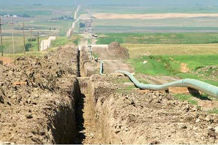 Flanagan South Pipeline will follow the route of Enbridge's existing Spearhead Pipeline Flanagan South Pipeline will follow the route of Enbridge's existing Spearhead Pipeline