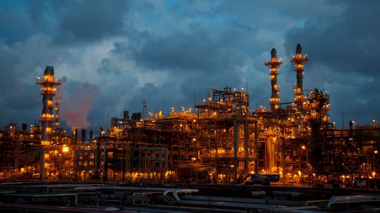 Petrobras ampliará capacidad de refinería RNEST con 2 trenes Petrobras ampliará capacidad de refinería RNEST con 2 trenes