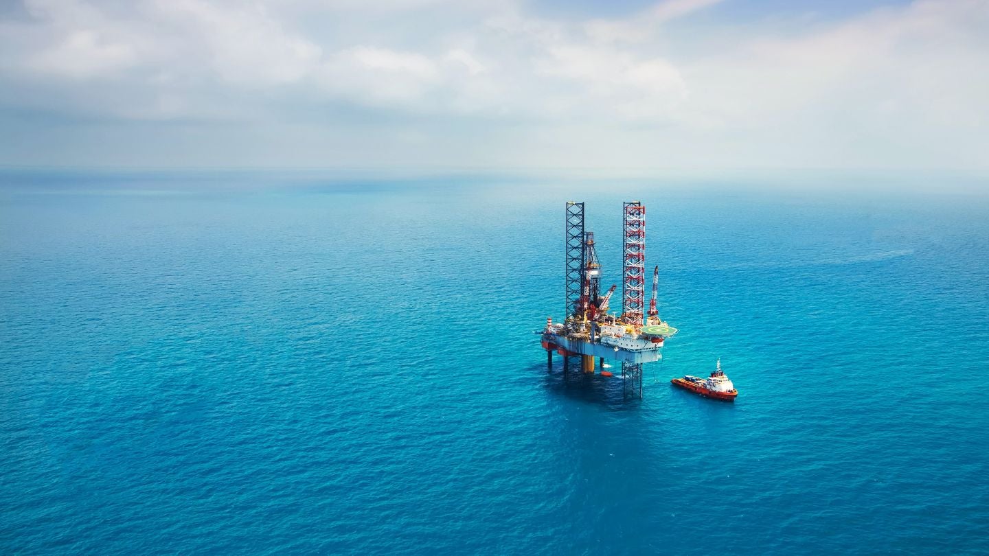 Murphy Oil confirms major oil reserves with HSV-2X well off Vietnam