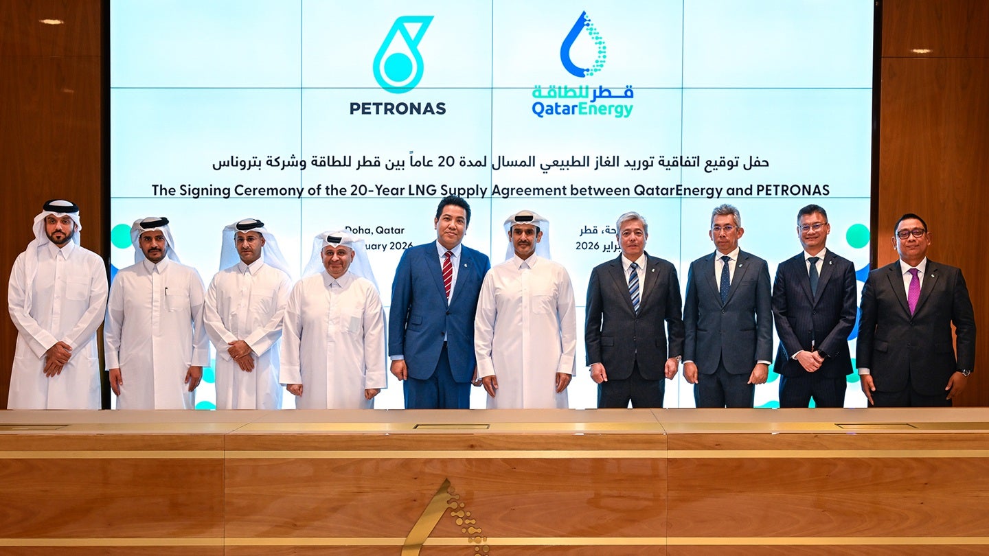 Petronas secures 20-year LNG supply deal with QatarEnergy