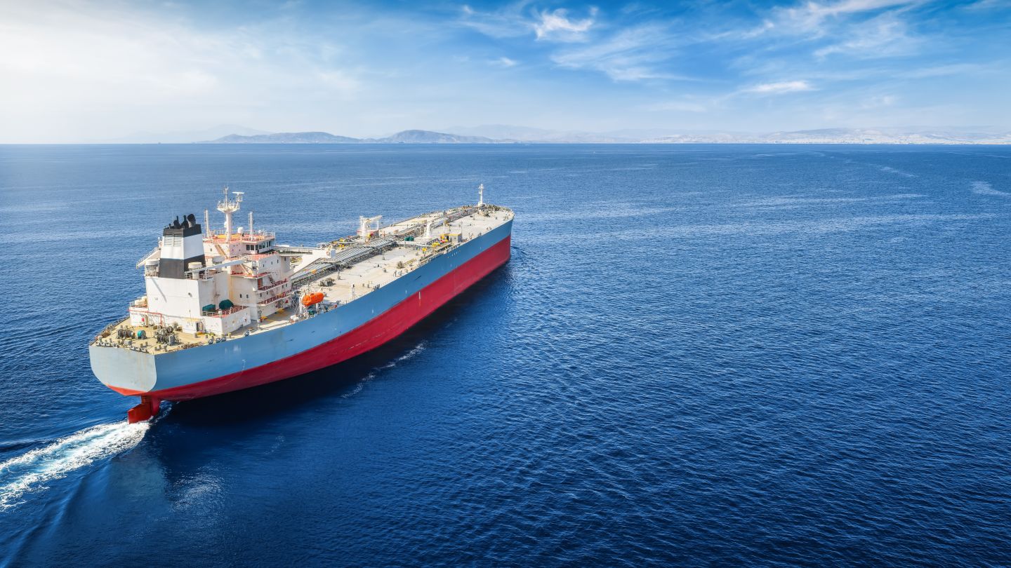 Oil prices hold as US-Iran talks loom amid Hormuz closure