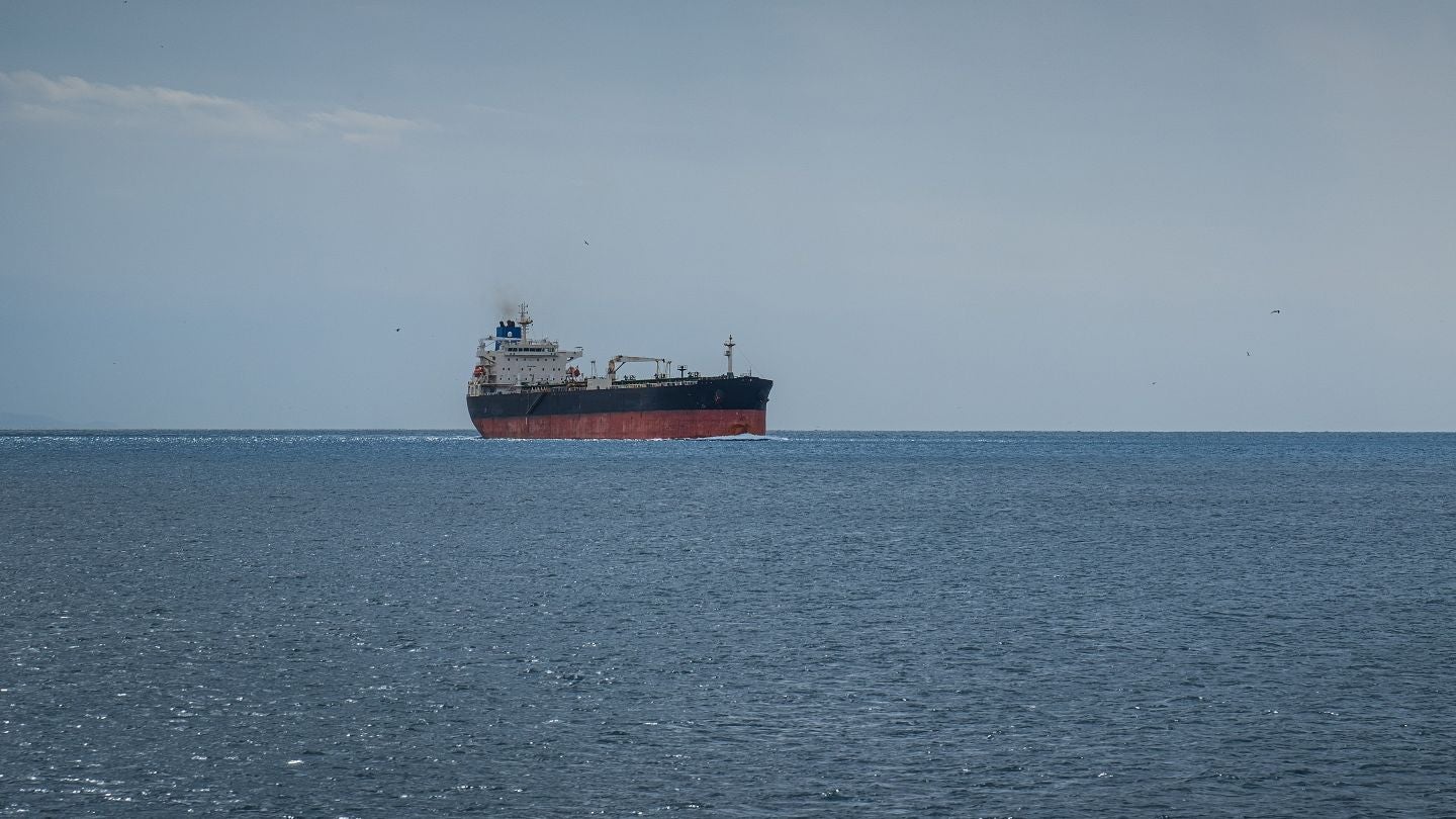 Oil prices surge over 6% as US-Iran ceasefire tensions escalate 