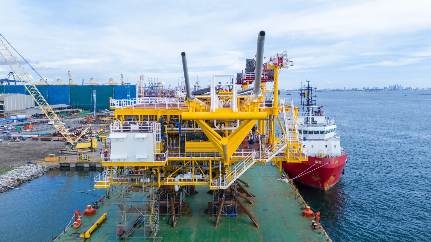 ADNOC selects McDermott for Umm Shaif pressure boosting project