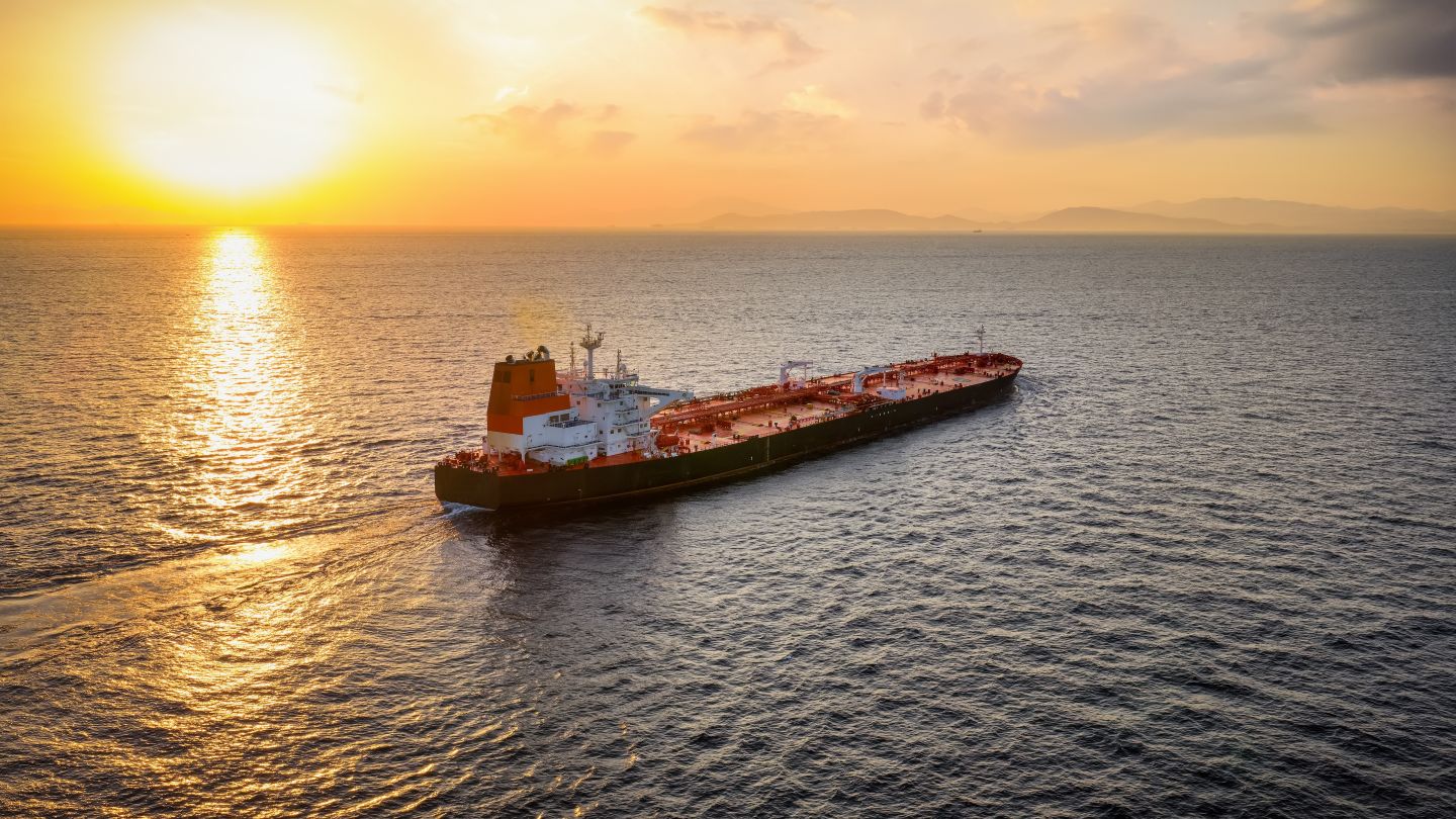 Oil prices hold steady as Gulf exports resume and US-Iran talks progress